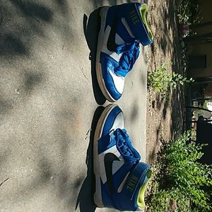 Blue white red green nike shoes Velcro